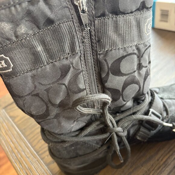 Coach Zip Up Winter Boots with Ties - Picture 3 of 6